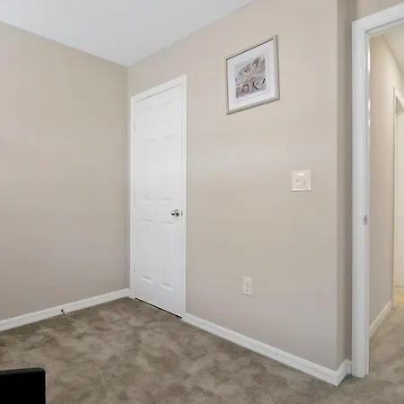 Four Bedrooms Townhome 5130